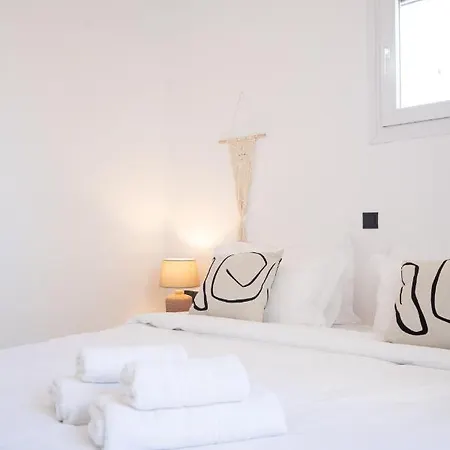 Loom Ornos * Mykonos Town