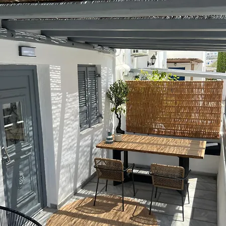 Loom Ornos * Mykonos Town